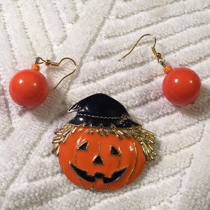 Vintage 1985 BG enamel pumpkin brooch